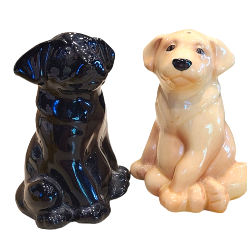 GOLDEN RETRIEVER & BLACK LABRADOR Dogs Puppies Salt and Pepper shakers pair